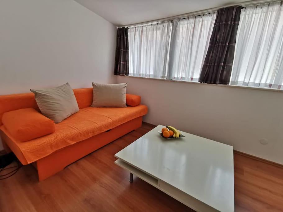 Apartament Teni