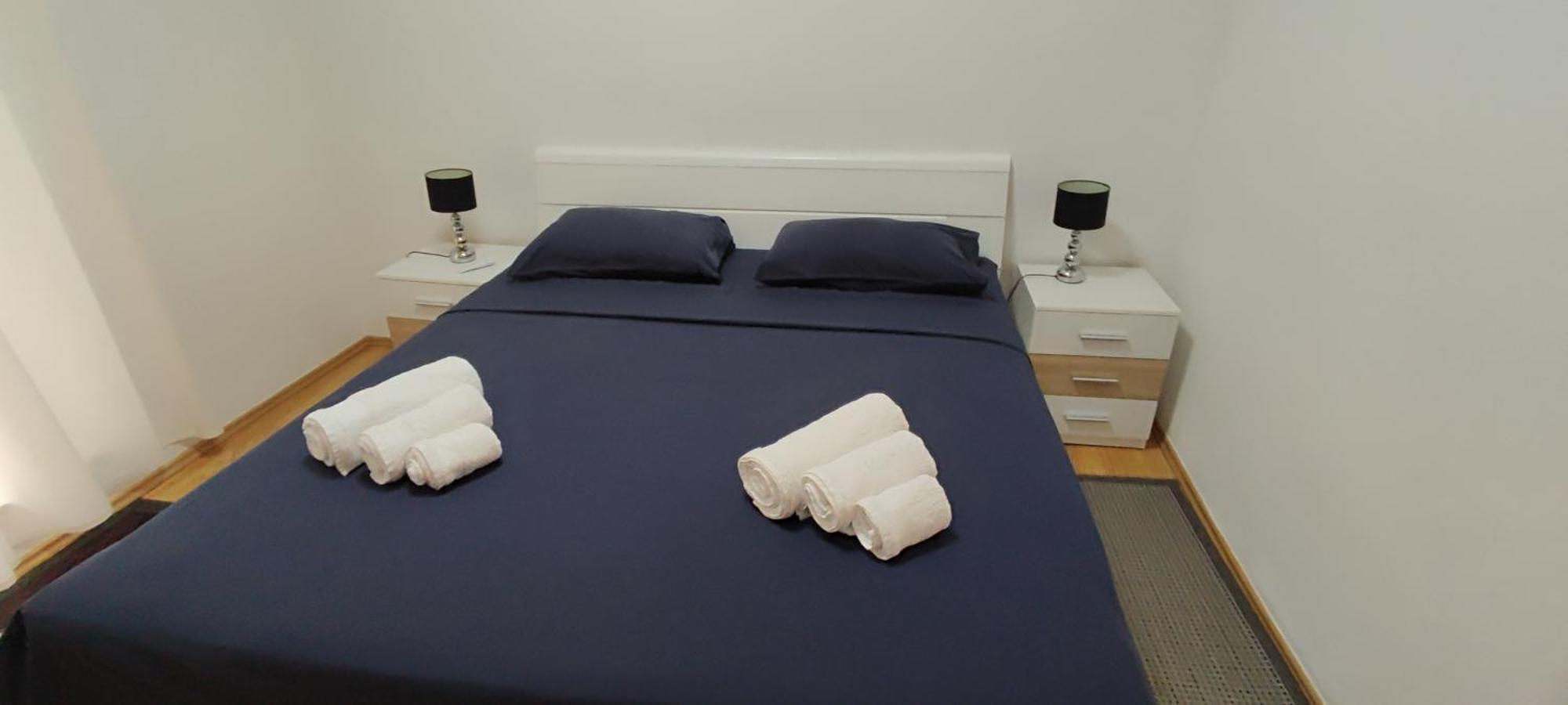 Apartament Teni *